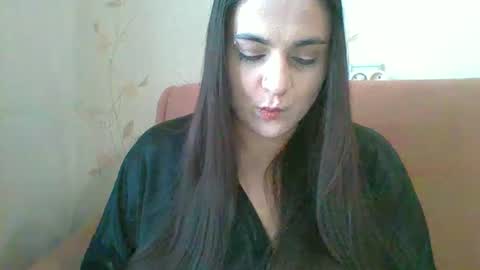 Snapshot of _eloizi_dev chatting on 02-23-25, 02:35 Eloiz online show from 02-23-25, 02:35