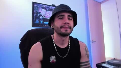  -         online show from 02-13-25, 09:38