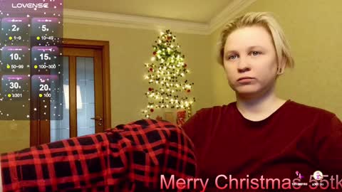 Snapshot of _elven_dreams__ chatting on 12-22-24, 09:53 chloue and Gretta online show from 12-22-24, 09:53