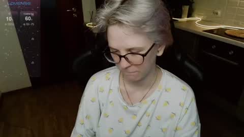 Snapshot of _elven_dreams__ chatting on 07-20-26, 05:15 chloue and Gretta online show from 07-20-26, 05:15
