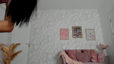 Elysa online show from 05-20-26, 05:02