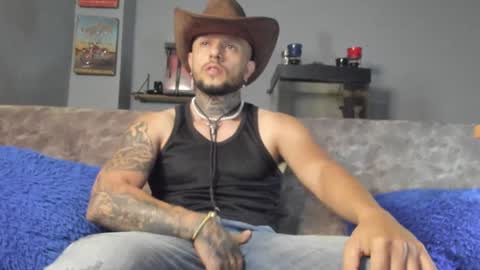 Snapshot of _emilio_escobar chatting on 12-06-24, 10:05 Emilio online show from 12-06-24, 10:05