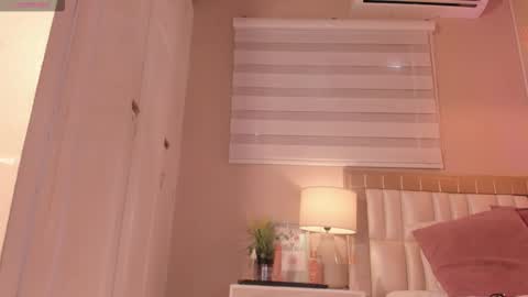 Hi Im Emily online show from 01-09-26, 01:47