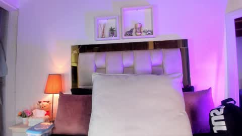 Isabella online show from 01-10-26, 12:07