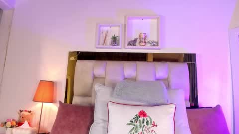 Isabella online show from 01-16-26, 12:09