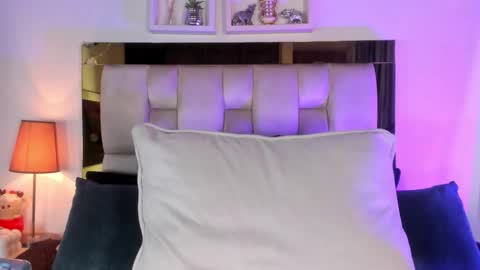 Isabella online show from 02-10-26, 12:09