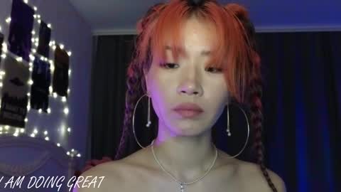 Snapshot of _eve____ chatting on 01-17-25, 10:22 EveEva online show from 01-17-25, 10:22