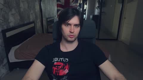 Snapshot of _fatrabbit chatting on 02-14-25, 11:31 Keanu online show from 02-14-25, 11:31