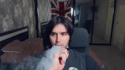 Snapshot of _fatrabbit chatting on 10-13-25, 01:44 Keanu online show from 10-13-25, 01:44