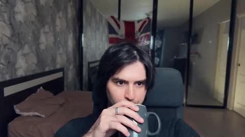 Snapshot of _fatrabbit chatting on 10-17-25, 02:08 Keanu online show from 10-17-25, 02:08