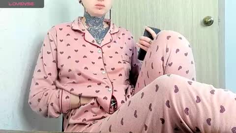 Alis online show from 03-10-25, 02:39