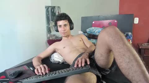 Snapshot of _fiore_ chatting on 09-23-25, 05:49 jair eduardo online show from 09-23-25, 05:49