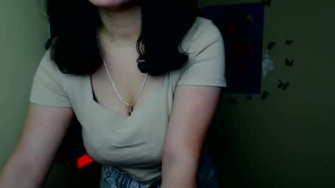 Snapshot of _foxy_lady chatting on 11-03-25, 07:20 Alice online show from 11-03-25, 07:20