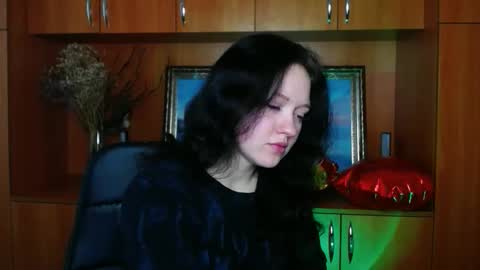 Snapshot of _foxy_lady chatting on 02-16-26, 07:04 Alice online show from 02-16-26, 07:04