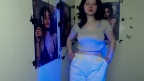 Snapshot of _foxy_lady chatting on 02-27-26, 07:30 Alice online show from 02-27-26, 07:30