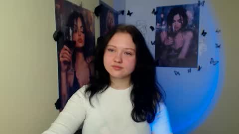Snapshot of _foxy_lady chatting on 02-28-26, 07:42 Alice online show from 02-28-26, 07:42