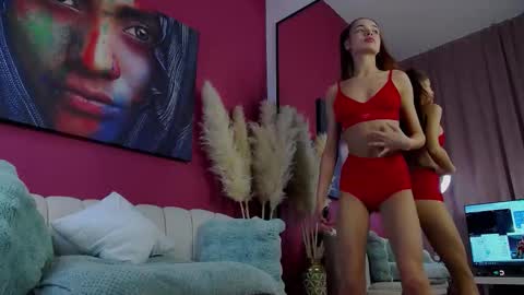 Snapshot of _foxymia_ chatting on 11-16-25, 04:29 Mia online show from 11-16-25, 04:29