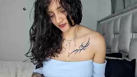 Snapshot of _gabbyx_ chatting on 05-29-26, 01:47 Gabby online show from 05-29-26, 01:47