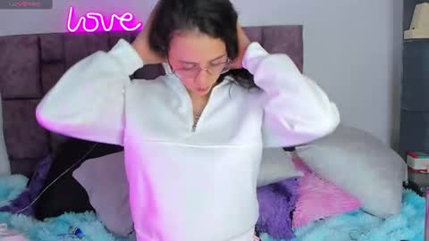 Snapshot of _gabbyx_ chatting on 06-20-26, 06:54 Gabby online show from 06-20-26, 06:54