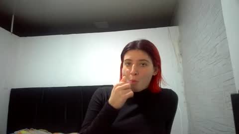 Snapshot of _genesid_dixton chatting on 07-04-26, 03:02 Mia-foster online show from 07-04-26, 03:02