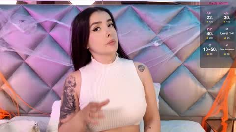 Snapshot of _giggy chatting on 10-28-25, 11:36 _giggy online show from 10-28-25, 11:36