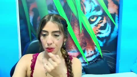 Snapshot of _gold_strawberry_ chatting on 07-02-26, 03:23 _gold_strawberry_ online show from 07-02-26, 03:23