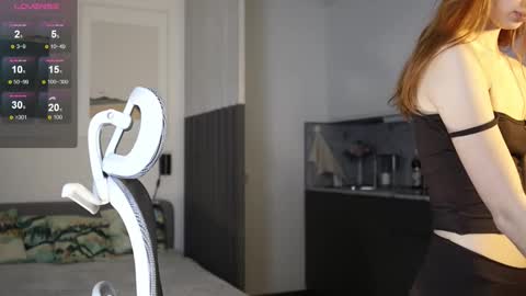 Katarina online show from 11-17-25, 01:39