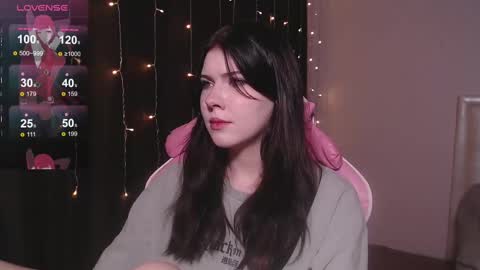 Tori online show from 02-17-25, 12:38