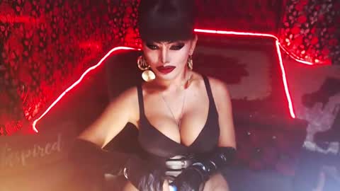 Snapshot of _hailyourqueenx chatting on 01-06-25, 09:11 GoDDess Chloe online show from 01-06-25, 09:11