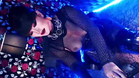 Snapshot of _hailyourqueenx chatting on 06-28-26, 01:22 GoDDess Chloe online show from 06-28-26, 01:22