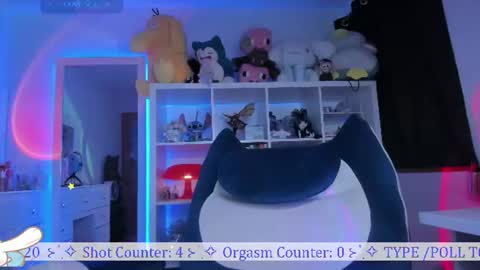 Snapshot of _heavenly_blue_ chatting on 06-22-26, 03:25 Bluey online show from 06-22-26, 03:25