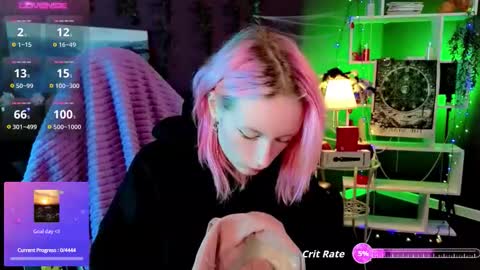 Snapshot of _helencarter chatting on 10-27-25, 08:24 Helen Carter 3 Next stream 2330 MSC online show from 10-27-25, 08:24