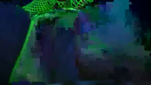 Snapshot of _hitgirly_ chatting on 05-20-26, 04:40 _hitgirly_ online show from 05-20-26, 04:40