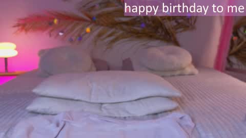 Holly online show from 03-08-25, 10:32