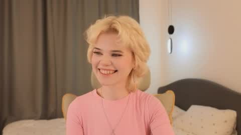 Alisha online show from 06-04-26, 01:06