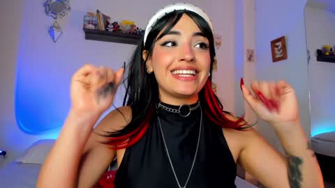 Snapshot of _hotpink chatting on 01-07-25, 01:49 Jenn  online show from 01-07-25, 01:49