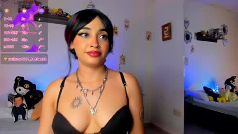 Snapshot of _hotpink chatting on 01-29-25, 02:19 Jenn  online show from 01-29-25, 02:19