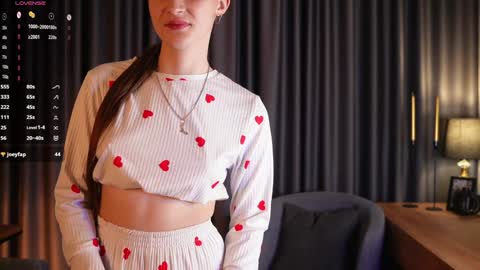 Ava 3 online show from 10-16-25, 03:24