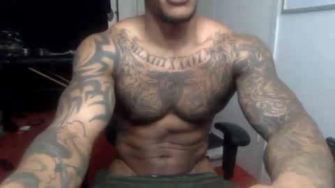 Snapshot of _infamous_ chatting on 01-28-25, 07:00 Tatted34 aka PimpDaddy SlickDick online show from 01-28-25, 07:00