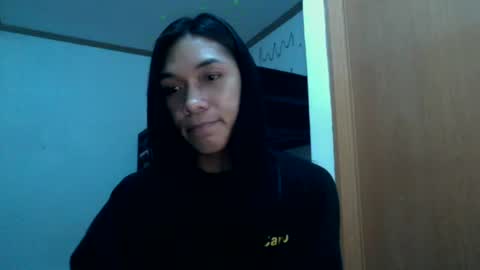 Snapshot of _iwantyourx chatting on 01-10-26, 12:34 KIA online show from 01-10-26, 12:34