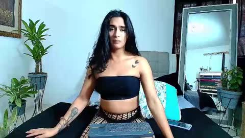 Snapshot of _jade_2 chatting on 12-02-24, 06:10 Jade  online show from 12-02-24, 06:10