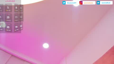 Snapshot of _jasmine_blush chatting on 06-06-26, 10:53 Jasmine online show from 06-06-26, 10:53