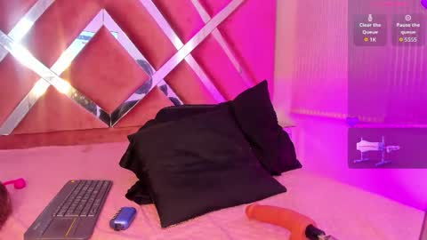 Snapshot of _jasmine_blush chatting on 06-27-26, 12:22 Jasmine online show from 06-27-26, 12:22