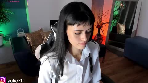  ...  online show from 03-06-26, 07:21