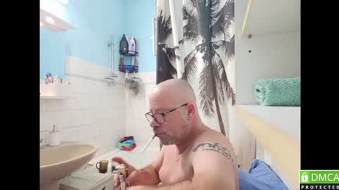 Snapshot of _joker69_ chatting on 07-12-26, 01:07 Joker online show from 07-12-26, 01:07