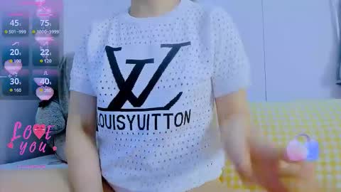 Snapshot of _joly_ chatting on 06-07-26, 02:10 Joly online show from 06-07-26, 02:10