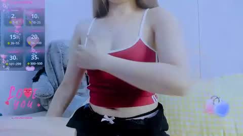 Snapshot of _joly_ chatting on 06-26-26, 02:27 Joly online show from 06-26-26, 02:27