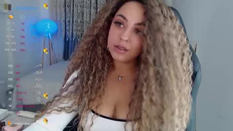 _just_a_queen_3 online show from 11-15-25, 11:07