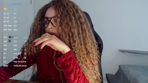 _just_a_queen_3 online show from 02-27-26, 09:09