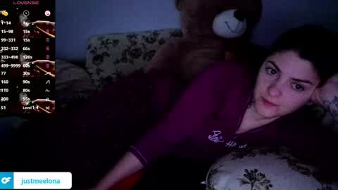 Snapshot of _just_a_simple_girl chatting on 04-23-26, 03:52 _just_a_simple_girl online show from 04-23-26, 03:52
